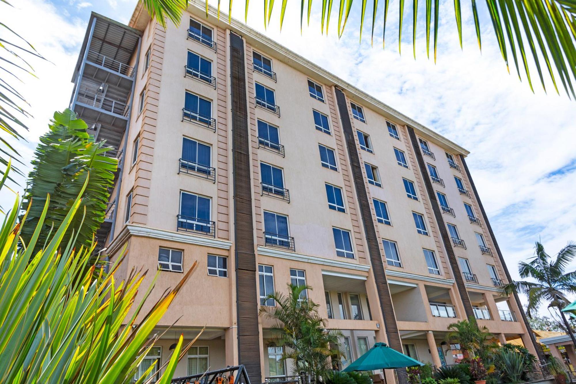 Three Steers Hotel Meru Екстериор снимка